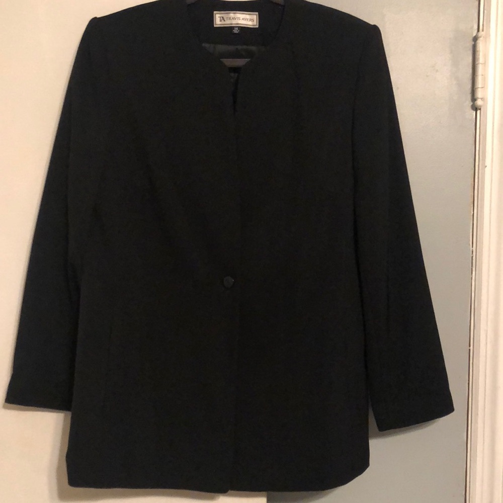 Travis Ayers Black 14 Blazer